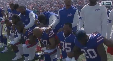 How Some NFL Fans Reacted To Players Kneeling Today - The Spun