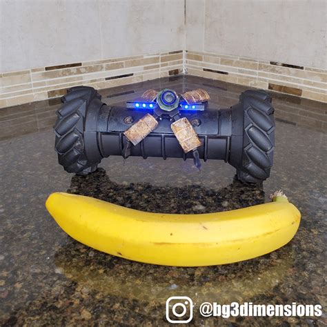 The Mozzie Pest on the recon drone everything's 1/1 scale. Banana for ...