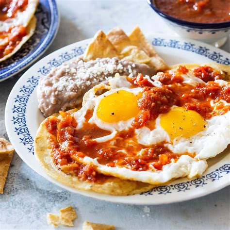 Traditional Huevos Rancheros Mexicanos