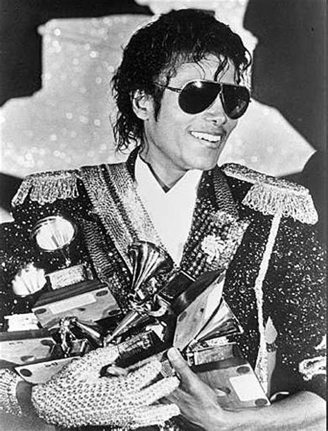 which glasses do you think michael jackson looked the best in? Poll ...