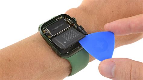 Apple Watch Series 7 Coming with Larger Batteries