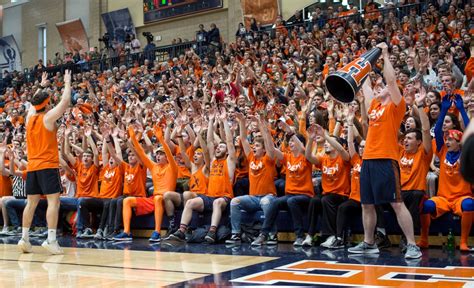 Hope College basketball leads nation in attendance, extends streak - mlive.com