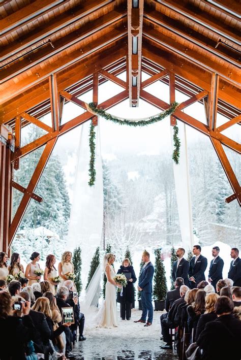 Cozy Up To This Gorgeous Winter Wonderland Wedding In Canada | Winter ...