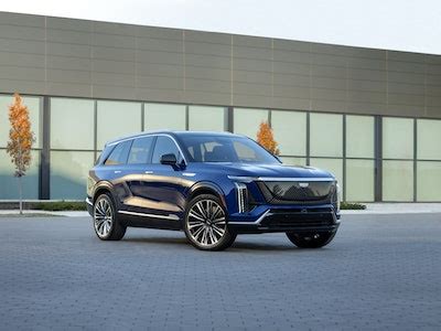 Cadillac’s Vistiq EV Is Yet Another Bank-Breaking Luxury SUV