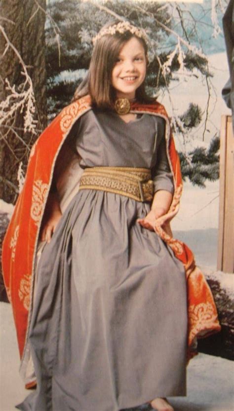 Narnia costumes, Lucy pevensie, Chronicles of narnia