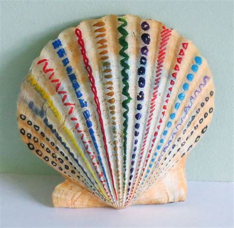 63 best Scallop shell crafts images on Pinterest | Shells, Beach crafts and Oyster shells