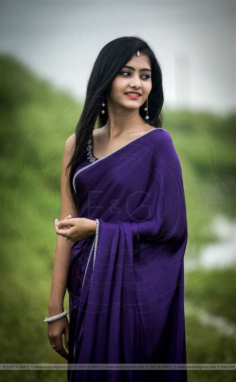 Photography Poses In Saree - Photography Subjects