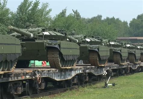 Russian forces get new batch of upgraded tanks