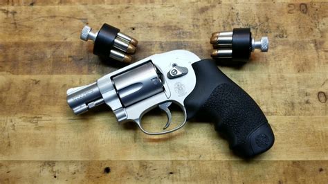 SMITH & WESSON MODEL 638 - YouTube