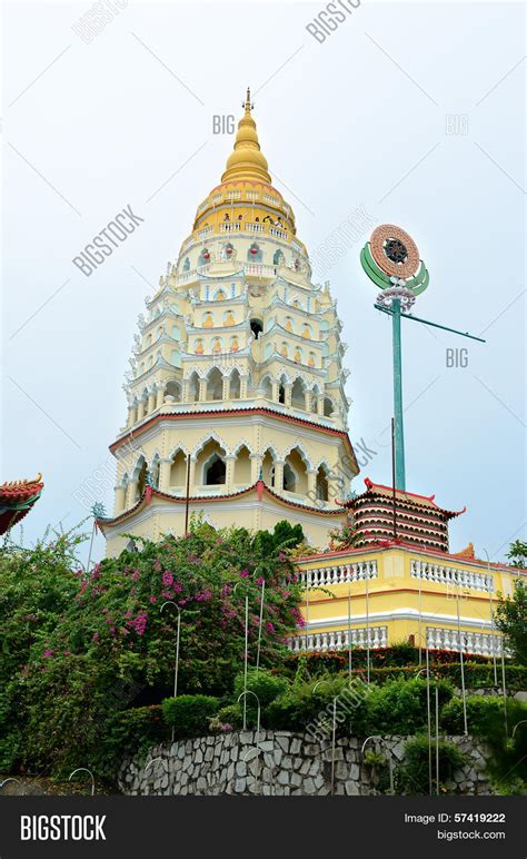 Kek Lok Si Temple Image & Photo (Free Trial) | Bigstock