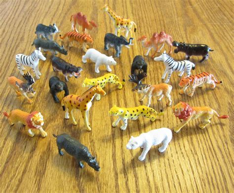 18 NEW ZOO ANIMALS TOY PLAYSET WILD JUNGLE ANIMAL 2" SIZE PARTY FAVORS TIGER 97138720146 | eBay
