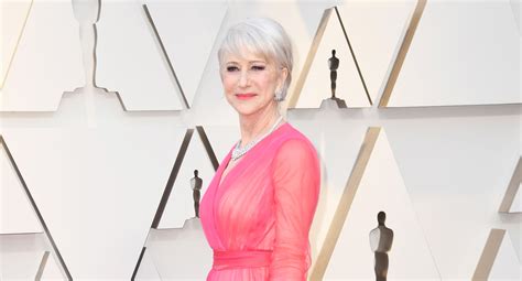 Helen Mirren Stuns in Flowing Pink Gown at Oscars 2019 | 2019 Oscars ...