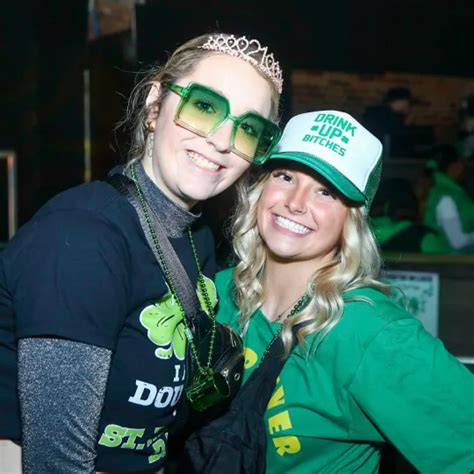 NYC St Patricks Day Bar Crawl | Bar Crawl LIVE!