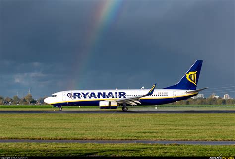 EI-DHZ - Ryanair Boeing 737-800 at Amsterdam - Schiphol | Photo ID 880986 | Airplane-Pictures.net