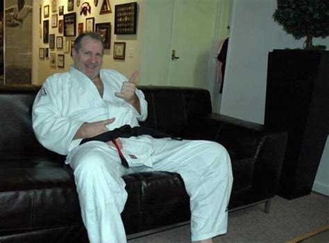 Gracie Jiu-Jitsu Black Belt Ed O'neill, Actor From "Married With ...