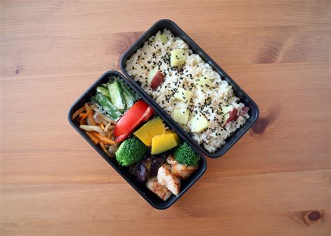 Mia's First Japanese Bento with Recipes — Ema Kubo