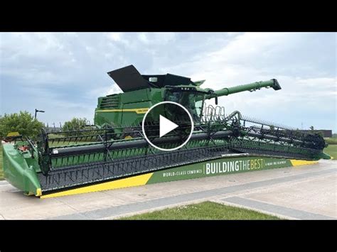 JOHN DEERE X9 COMBINE WALKAROUND