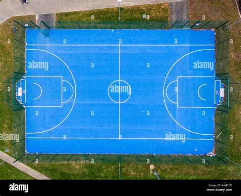 Aerial view basketball court hi-res stock photography and images - Alamy