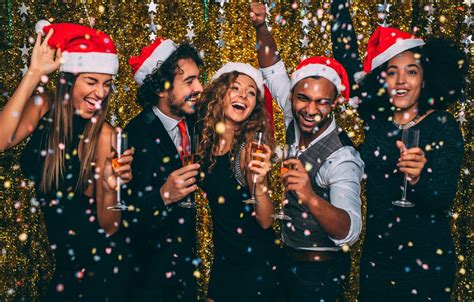 Five Tips for Planning the Perfect Company Holiday Party - Saint ...