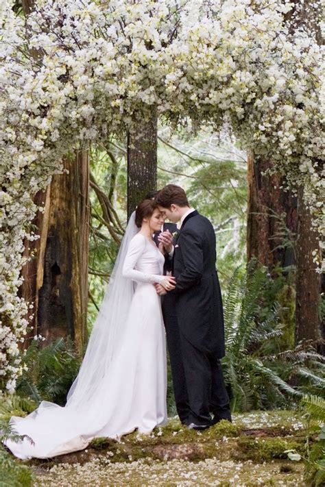 Eclipse Vem Aí: MAIS DOIS STILLS DO CASAMENTO DE EDWARD E BELLA EM HQ