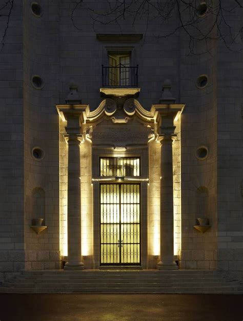 Windows reveals | Facade lighting, Architectural lighting design ...