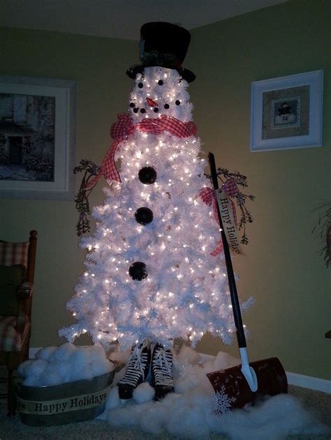 Unleashing the Magic of a Snowman Christmas Tree in 12 Simple Steps ...