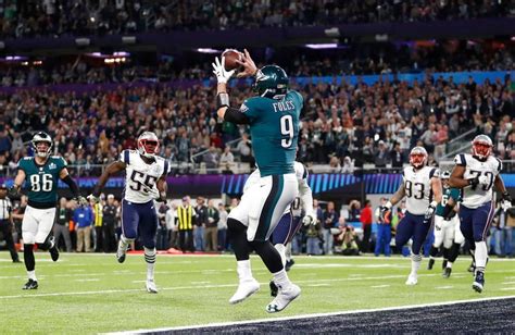 Foles' late TD pass leads Eagles to 1st Super Bowl title - CBS News 8 ...