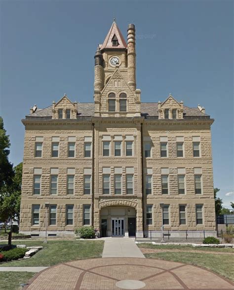 Marion County Courthouse, Iowa : r/ArchitecturalRevival