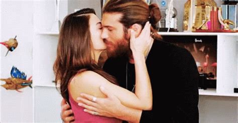 Can Yaman Canem Sanem GIF - Can Yaman Canem Sanem Kiss - Discover & Share GIFs