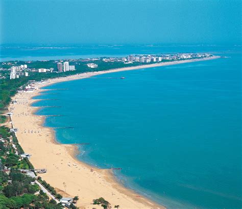 Lignano Sabbiadoro ideal for family kids for summer beach holiday | Visititaly.info