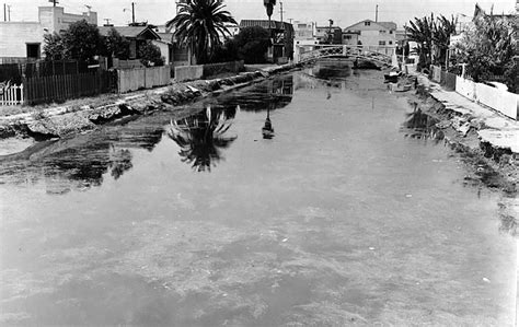 The canals in Venice, California, circa 1966, shortly before a $10 million renovation. (LAPL ...