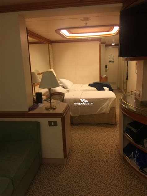 Diamond Princess Stateroom D728