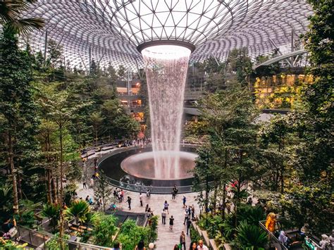 Worlds largest indoor waterfall at Changi Airport : r/ArchitecturePorn