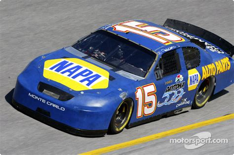 Michael Waltrip 2004 : NASCAR