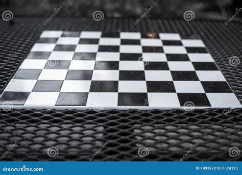 Checkers Board in Black and White Stock Photo - Image of chequered, game: 109387210