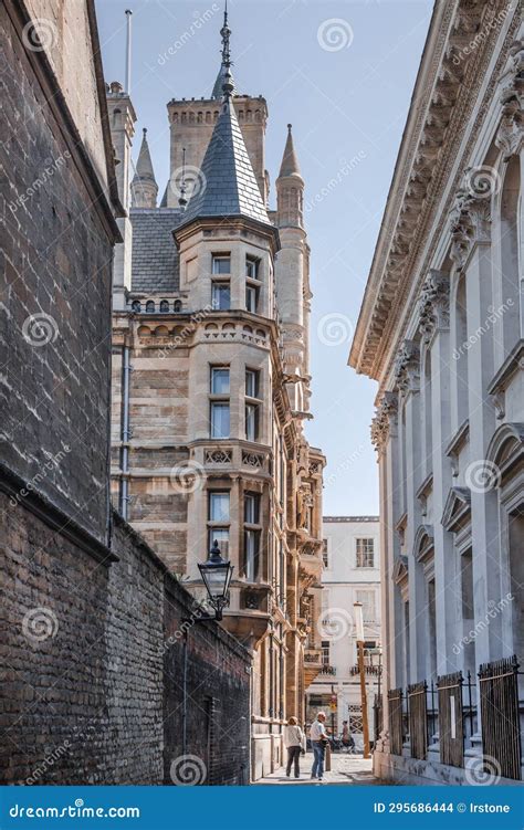 Cambridge University Campus Buildings, UK Editorial Stock Image - Image ...