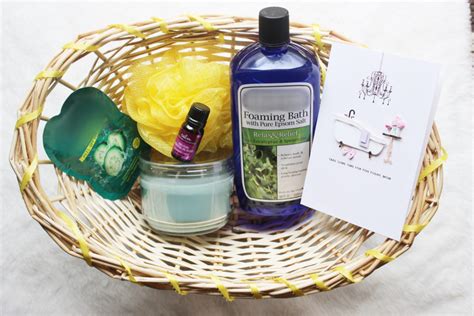 DIY Royal At-Home Spa Gift Basket For Mother's Day - Happily Ever Natural