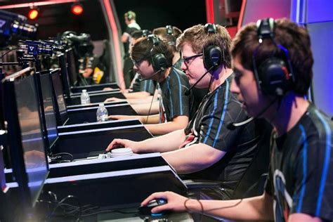 Sports arenas tap into the fast-growing eSports market | eSports Center | Gaming Center | LAN ...