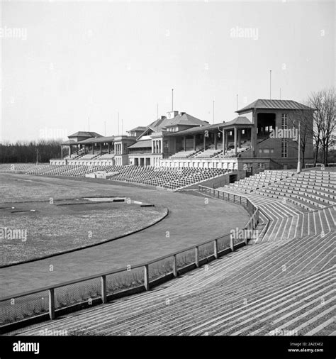 Deutschland 1930er jahre arena of waldstadion stadium at frankfurt hi-res stock photography and ...