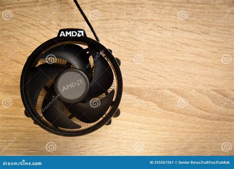 Amd Ryzen 5 Cpu Cooler Fan Para Computadora De Escritorio Istanbul Turkey Aug 27 2022 Foto ...