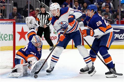 Ilya Sorokin saves 50 as Isles shut out Oilers