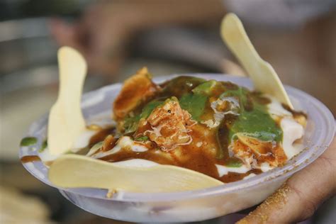 8 Best Places to Get Delicious Delhi Street Food