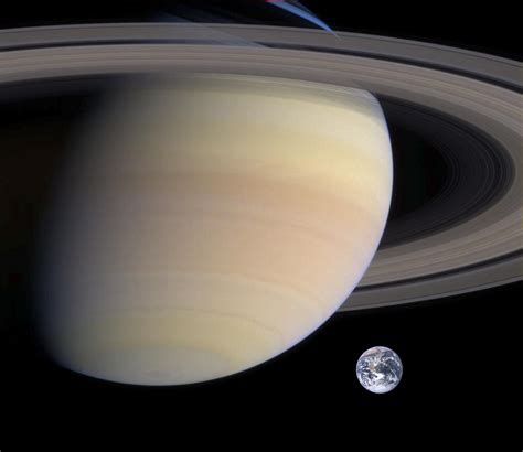 File:Saturn, Earth size comparison.jpg - Wikipedia, the free encyclopedia