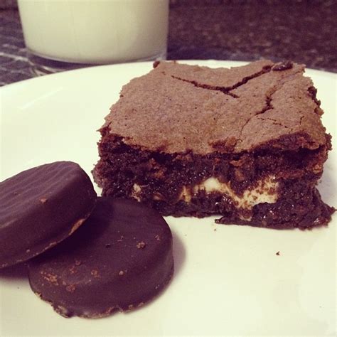 Peppermint Pattie Brownies | Life In Leggings