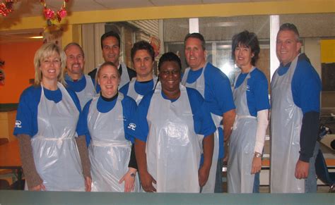 Corporate Volunteers – Detroit Rescue Mission Ministries