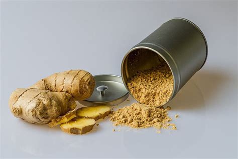 Organic ginger powder and its benefits to cure many health related issues