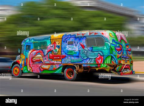 Graffiti bus hi-res stock photography and images - Alamy