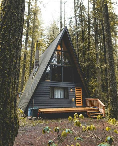 Rustic Triangle Cabin | MyConfinedSpace