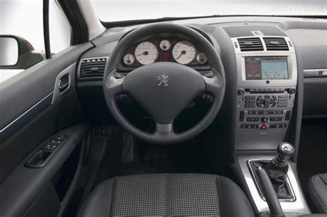 PEUGEOT 407 - peugeot-407_interior_19.jpg