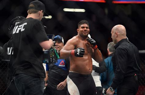 Alistair Overeem embraces positive mindset in UFC | wkyc.com